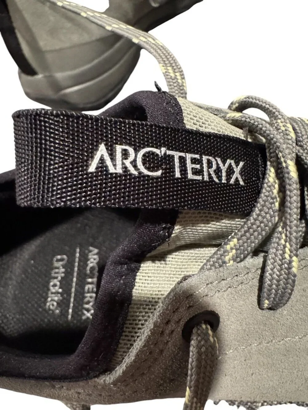 Arc'teryx Suede Approach Hiking Shoes Gray Olive Men’s 8 EU 40 EUC